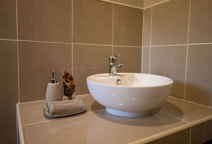 בקתת חדר, Baluleni Safari Lodge