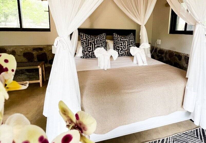 חדר סטנדרט מיטה זוגית, Baluleni Safari Lodge