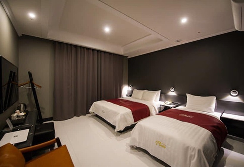 Cameră Deluxe, Floce