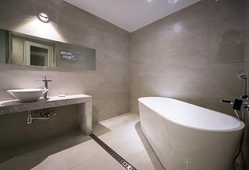 Cameră Deluxe, Floce