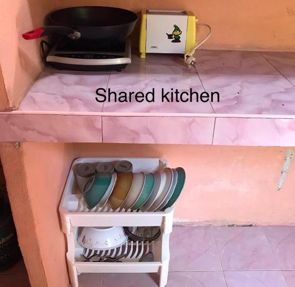 غرفة قياسية, Rimsuan House