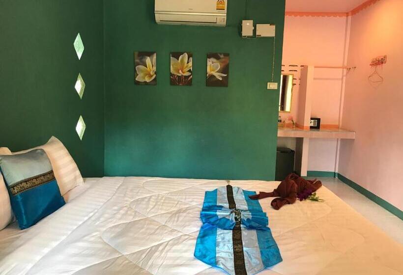 غرفة ديلوكس مزودة بشرفة, Rimsuan House