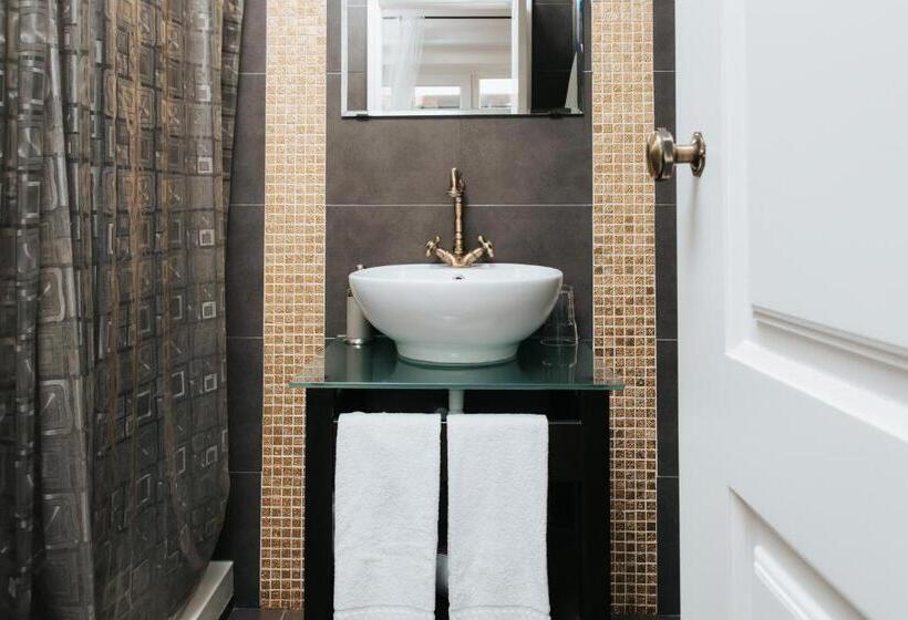 سوییت لوکس, Boutique Hotel   O House Ericeira Hills