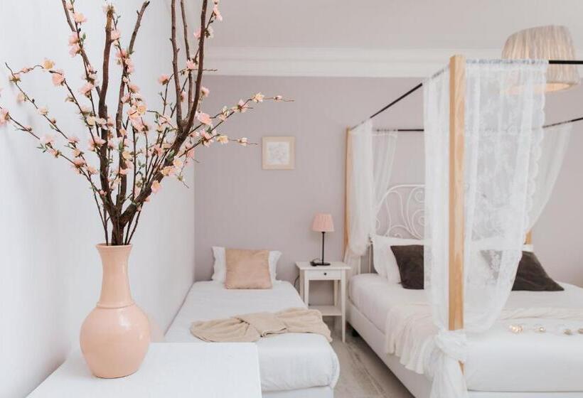 سوئیت با تخت بزرگ, Boutique Hotel   O House Ericeira Hills