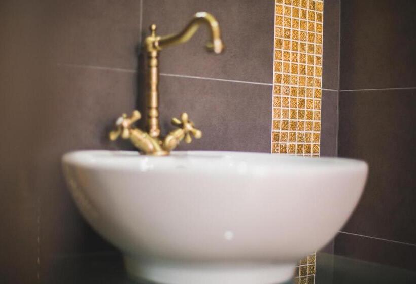 سوییت لوکس, Boutique Hotel   O House Ericeira Hills