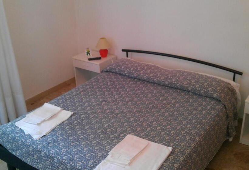 四人标准间, Country House Una