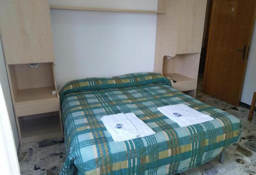 غرفة إقتصادية, Country House Una