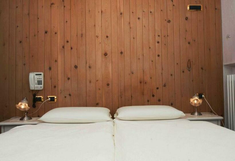 غرفة قياسية, La Locanda