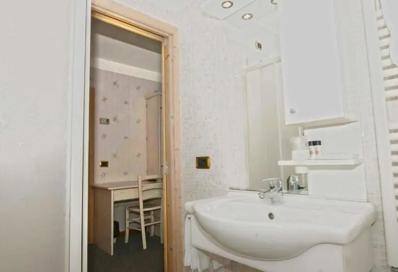 コンフォートルーム, La Locanda