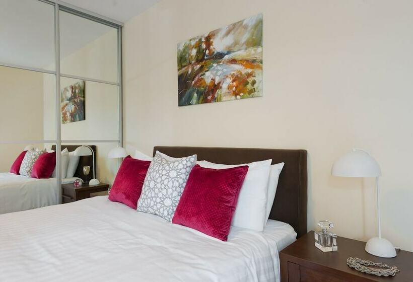 1 Bedroom Apartment, Broc House Suites