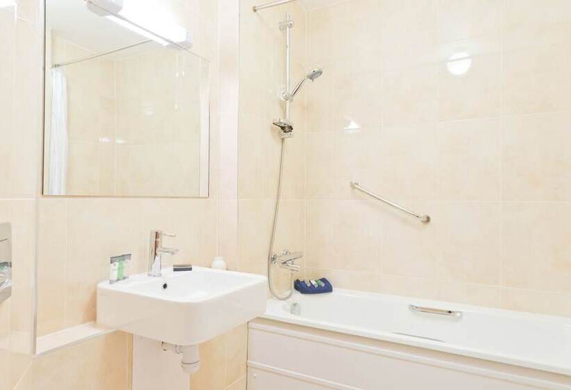 דירת חדר, Broc House Suites