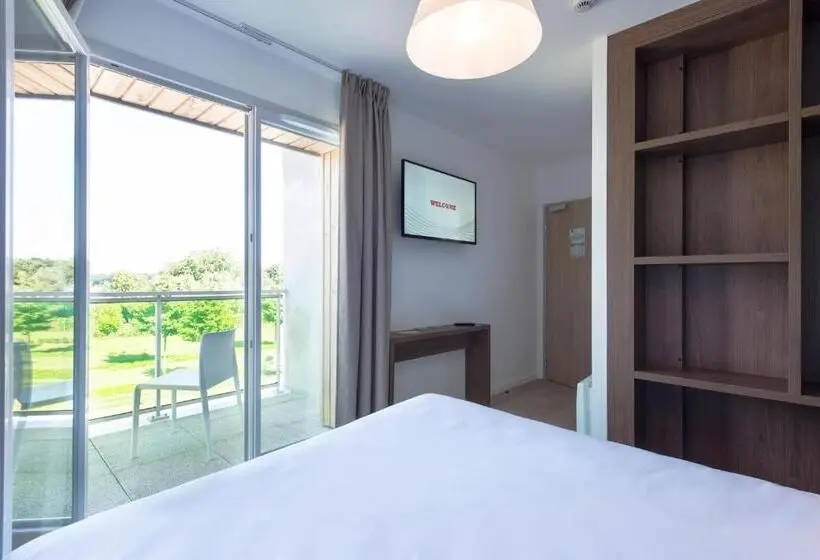 Standard-invahuone, B&b Hotel Saint Nazaire Pornichet
