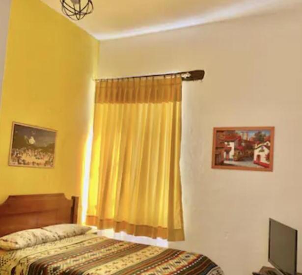 디럭스 스위트, Blue Door Housing Historic Quito