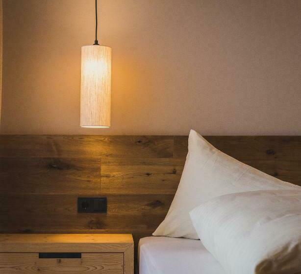 标准间, Garni Mitterstieler