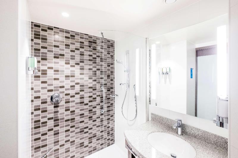 Номер Стандарт, Hampton By Hilton Aberdeen Westhill