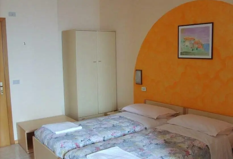 エコノミールーム, Panorama E Residence
