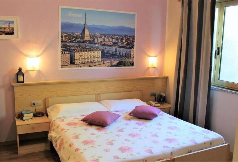 חדר אקונומי, Panorama E Residence