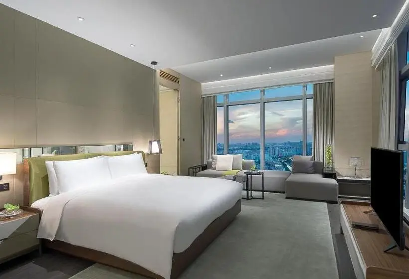 キングサイズベッドのスーペリアルーム, Sofitel Foshan Shunde Free Shuttle Bus During Canton Fair