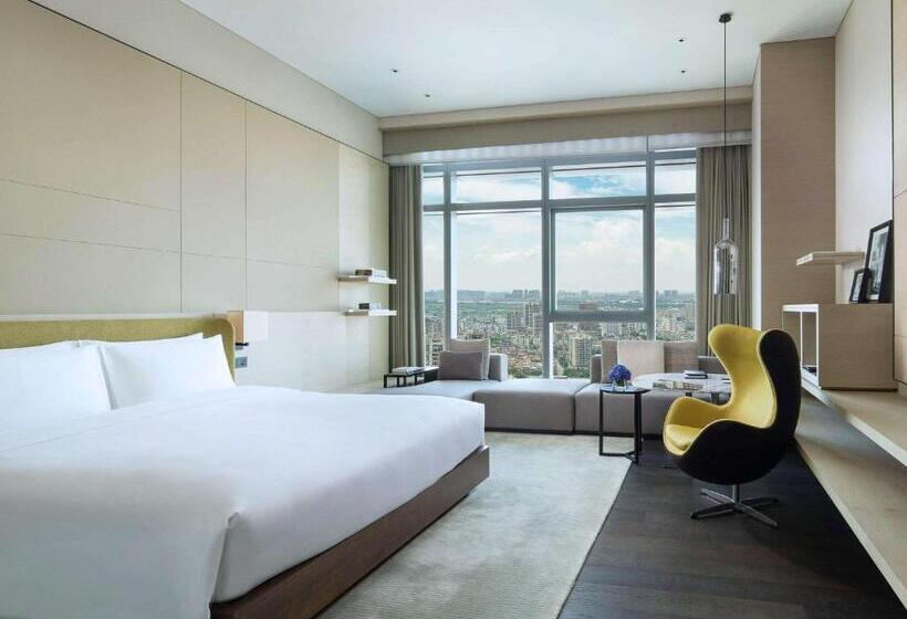 سوییت پرستیژ, Sofitel Foshan Shunde   Free Shuttle Bus During Canton Fair