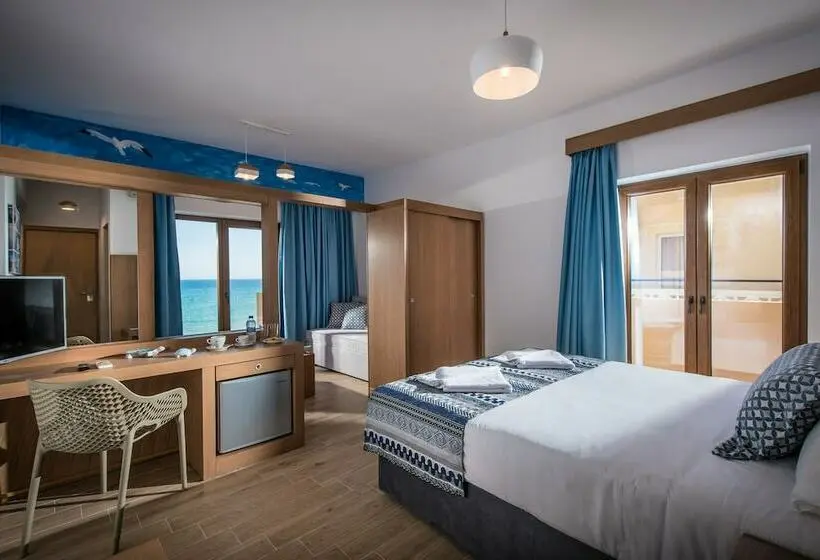 سوییت جونیور با چشمانداز دریا, Yianna Caravel Suites By Checkin Adults Only