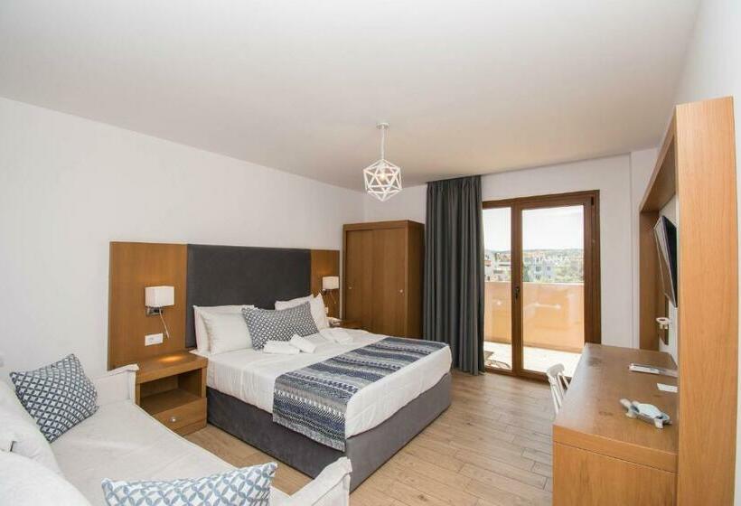 Полулюкс, Yianna Caravel Suites By Checkin Adults Only