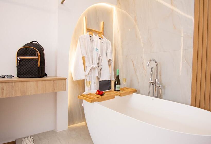 Номер Deluxe, Yianna Caravel Suites By Checkin Adults Only