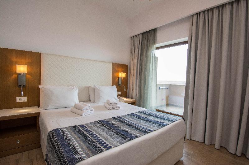 Полулюкс Вид на Море, Yianna Caravel Suites By Checkin Adults Only