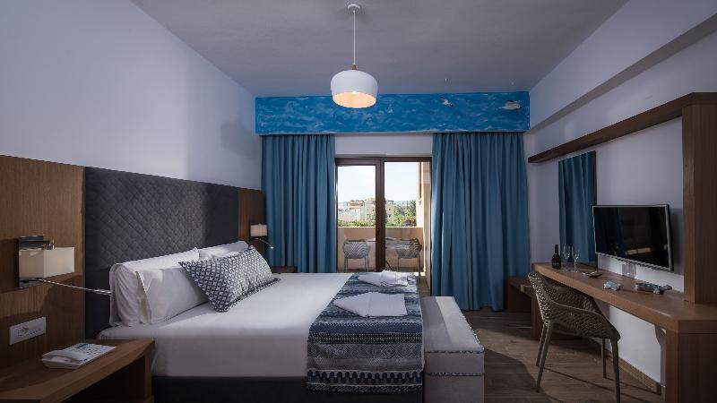 Номер Deluxe, Yianna Caravel Suites By Checkin Adults Only