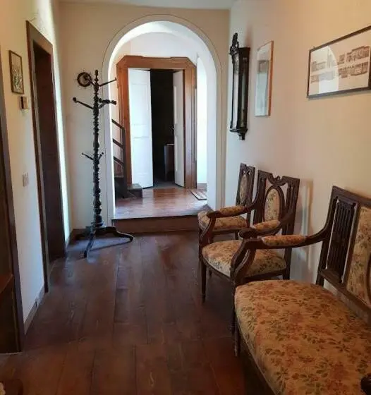 Talo 2 Makuuhuonetta, Casa Antica Mosaici