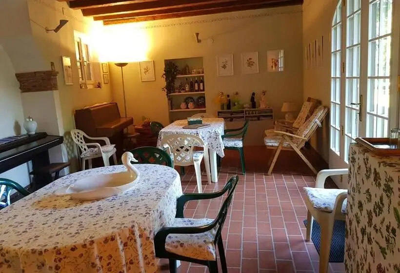 Talo 2 Makuuhuonetta, Casa Antica Mosaici