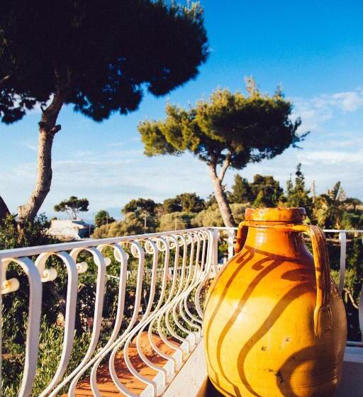 Standard Triple Room with Terrace, Il Giardino dell'Arte