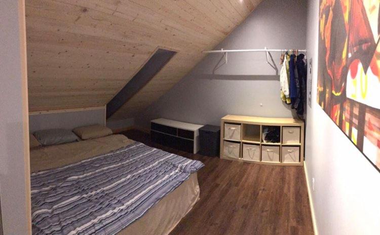 标准间, Paradise Acres Ranch