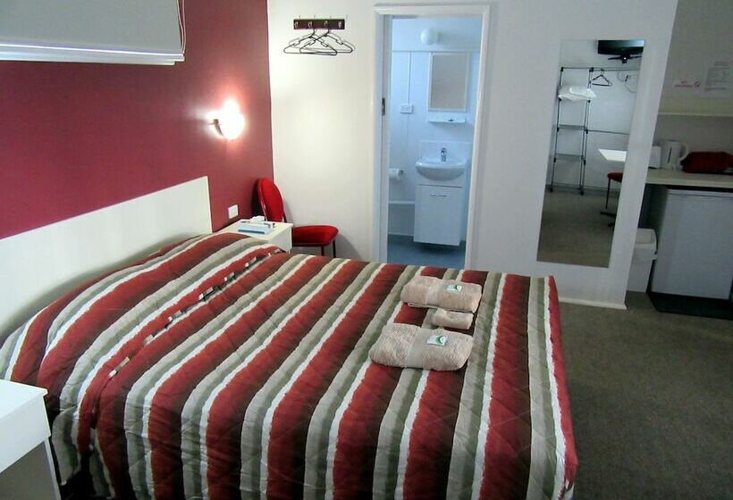 Семейный Номер, The Highlander Motel   24hr Check In