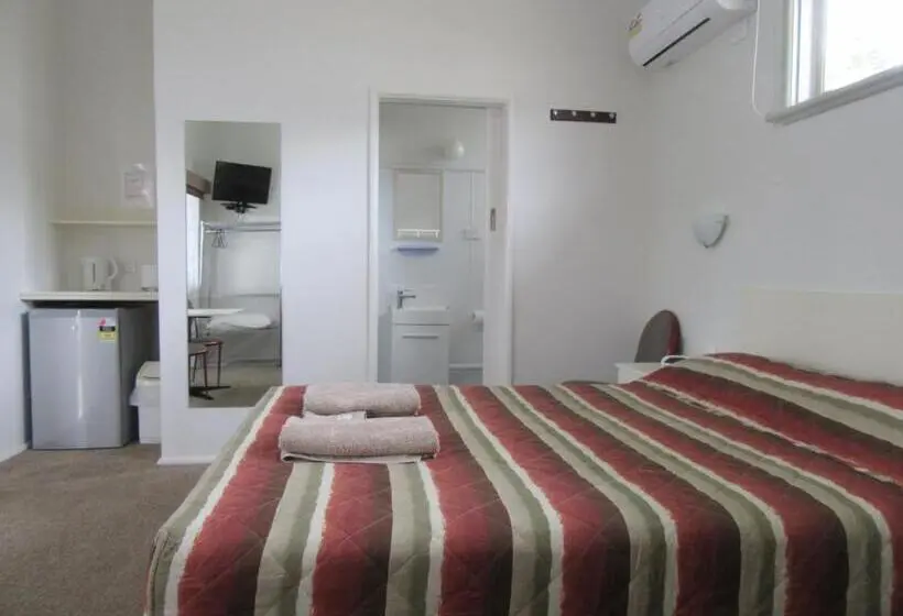 ファミリールーム, The Highlander Motel   24hr Check In