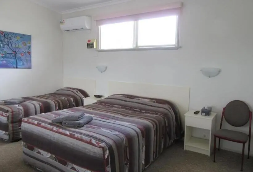 ファミリールーム, The Highlander Motel   24hr Check In