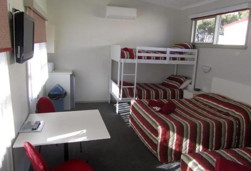 ファミリールーム, The Highlander Motel   24hr Check In