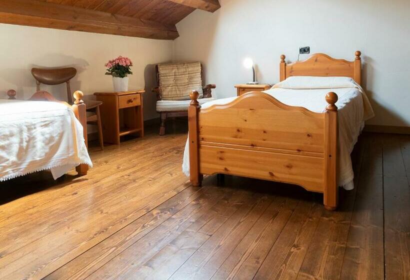 חדר קלאסי לארבעה, Agriturismo Il Palazzone