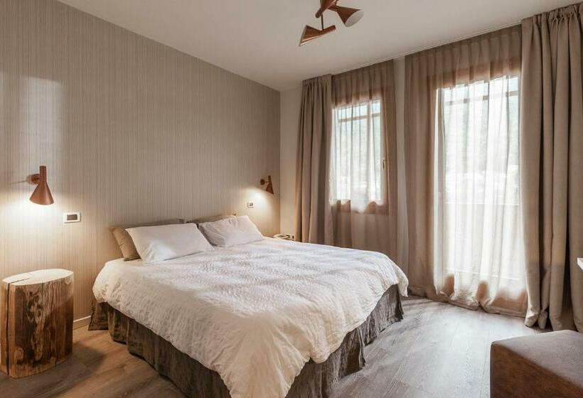 חדר סטנדרט, Contra  Contarini