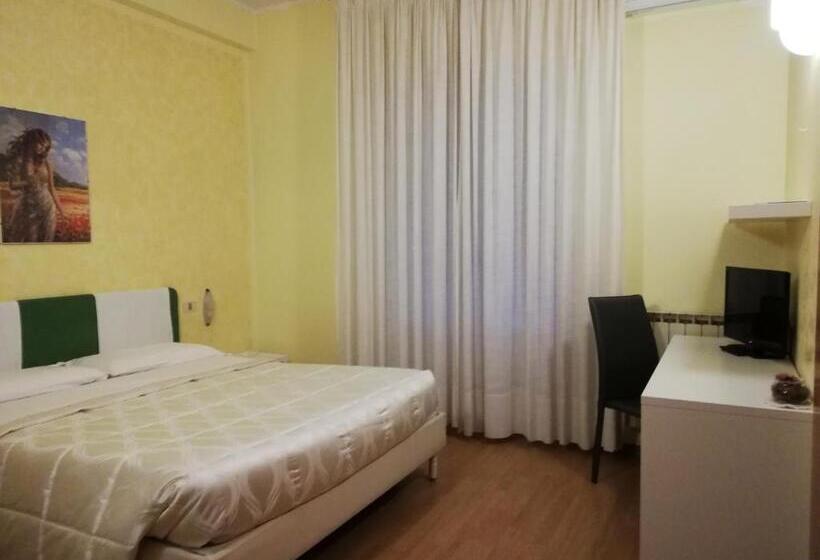 غرفة قياسية, Albergo Roma