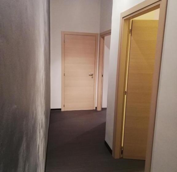 شقة غرفة واحدة, Albergo Roma