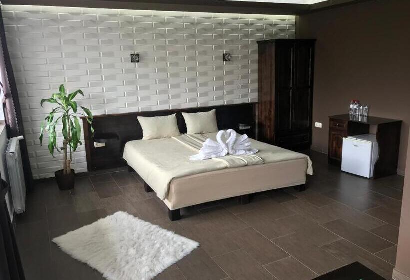 חדר דלוקס, Complex Katalina