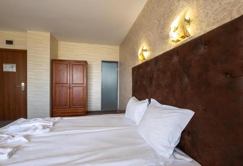 חדר דלוקס, Complex Katalina