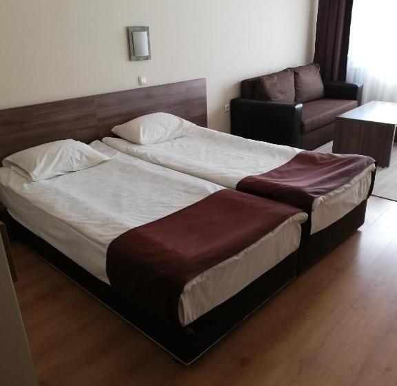 חדר סופריור, Heat Complex Family