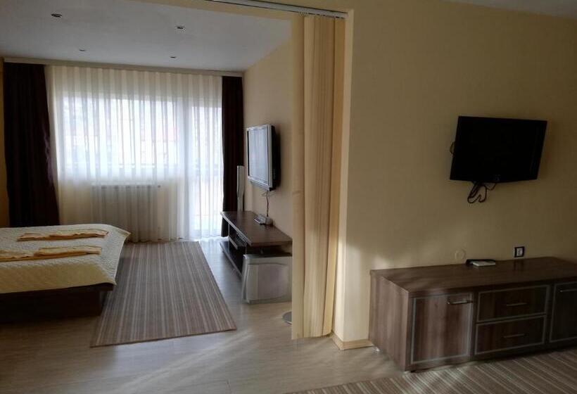 סוויטת סופריור, Heat Complex Family