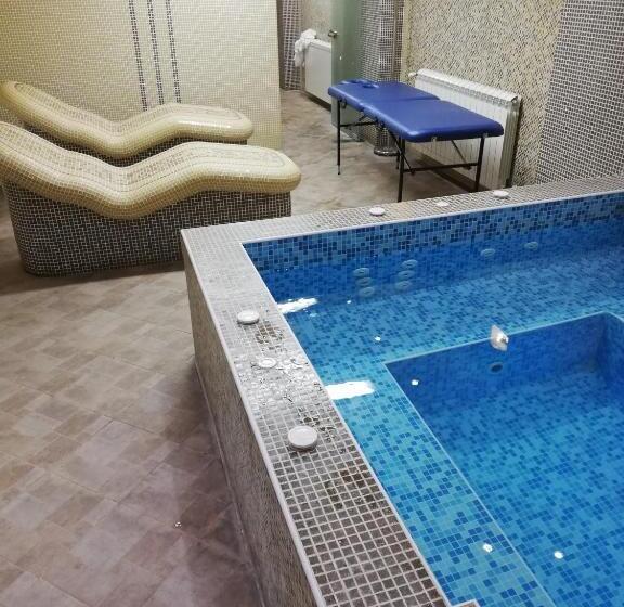 חדר סטנדרט, Heat Complex Family