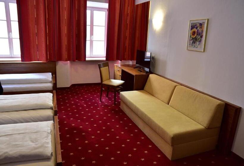 חדר קומפורט, Krone