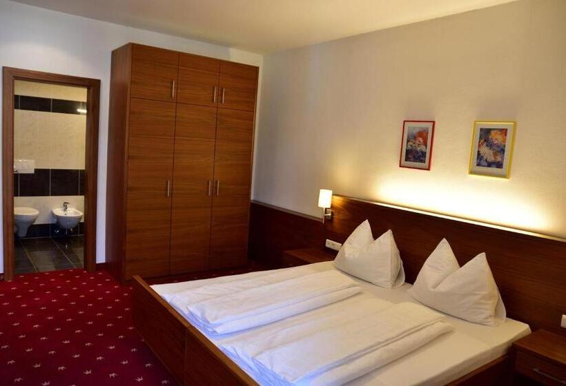 חדר קומפורט, Krone