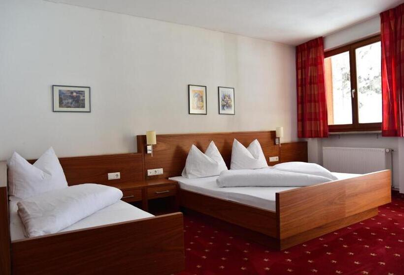 חדר סטנדרט לשלושה, Krone