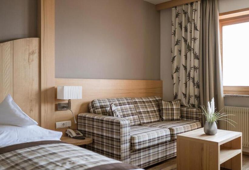 Номер Economy, Landsitz Stroblhof