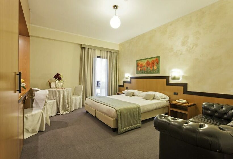 اتاق سوپریور, Olimpia